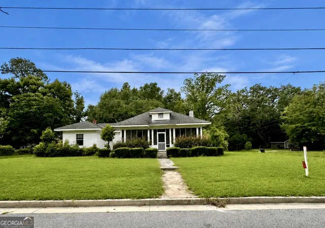 Homes for sale in Waycross, GA | 502 Dewey St, Waycross, GA 31501 | MLS# 10783852