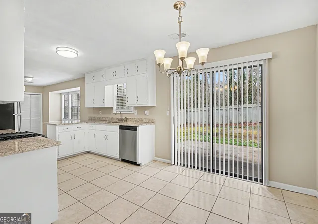 Photo 3 of Single family home for sale at 2221 Davis Oaks Ct, Stone Mountain, GA 30087 | MLS# 10695907 | Listing updated on 2026-09-13