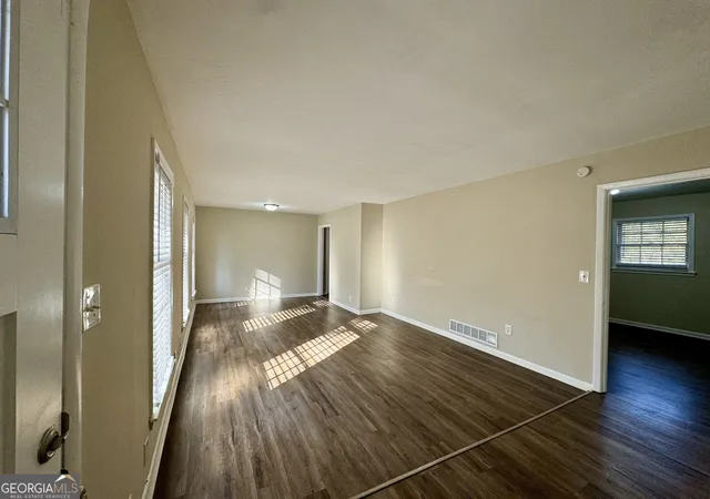 Photo 3 of Single family home for sale at 1965 Rollingwood Dr Se, Atlanta, GA 30316 | MLS# 10469670 | Listing updated on 2026-10-03