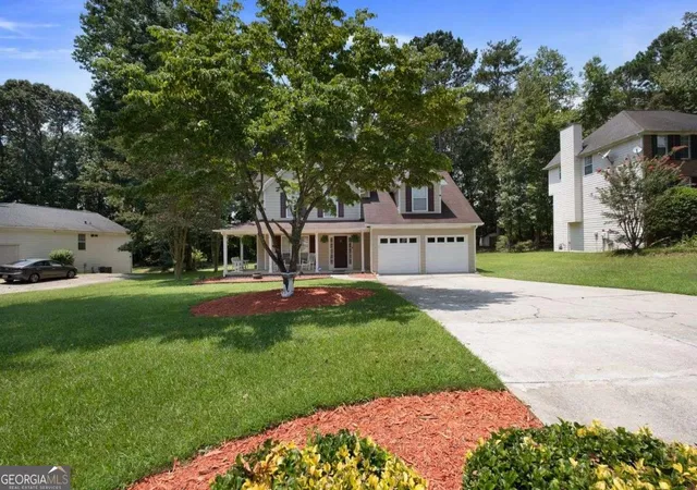 1st image of 9878 Point View Dr, Jonesboro, GA 30238 | MLS# 10815027