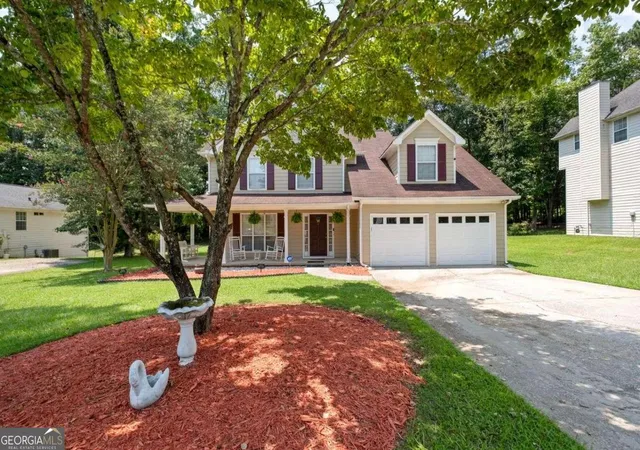 2nd image of 9878 Point View Dr, Jonesboro, GA 30238 | MLS# 10815027