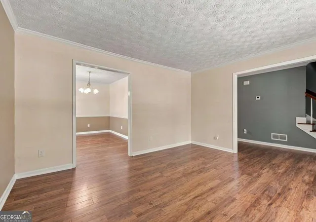 5th image of 9878 Point View Dr, Jonesboro, GA 30238 | MLS# 10815027