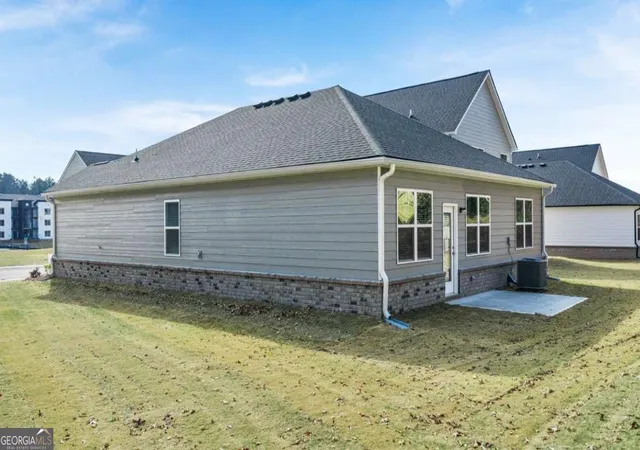 Photo 2 of Single family home for sale at 263 Bristol Blvd, Winder, GA 30680 | MLS# 10820665 | Listing updated on 2026-09-22