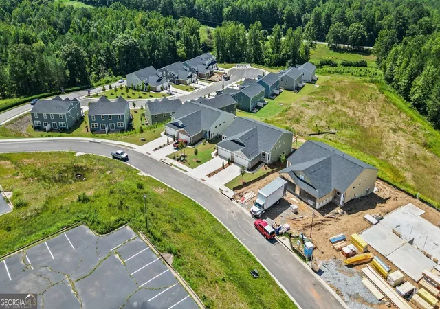 Photo 2 of Townhouse for sale at 25 Village Dr, Dawsonville, GA 30534 | MLS# 10823735 | Listing updated on 2026-09-15