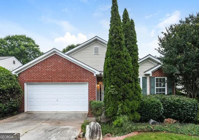 2nd image of 1055 Maple Leaf Dr, Mcdonough, GA 30253 | MLS# 10795704