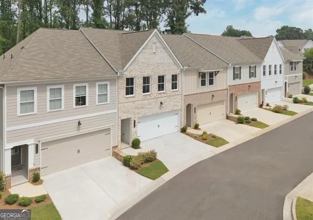 2nd image of 3303 Cranston Ln, Kennesaw, GA 30144 | MLS# 10820140