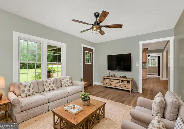 Photo 4 of Single family home for sale at 1707 Buena Vista Dr, Toccoa, GA 30577 | MLS# 10821352 | Listing updated on 2026-09-28
