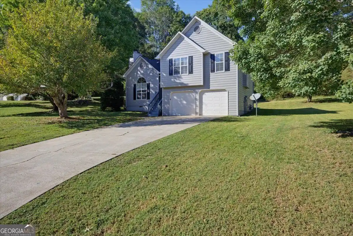 Photo 1 of Sale Pending at 2340 Hollie Ln, Cumming, GA 30040 | MLS# 10867485 | Listing updated on 2026-10-08