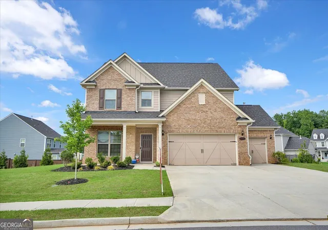 Photo 3 of Single family home for sale at 911 Gambino Tr, Peachtree City, GA 30269 | MLS# 10798139 | Listing updated on 2026-09-07