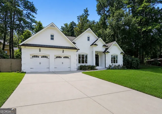 Single family home for sale at 1425 Pineway Dr Ne, Atlanta, GA 30329 | MLS# 10834729