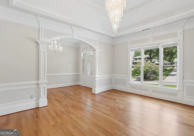 Photo 3 of Single family home for sale at 1425 Pineway Dr Ne, Atlanta, GA 30329 | MLS# 10834729 | Listing updated on 2026-09-10