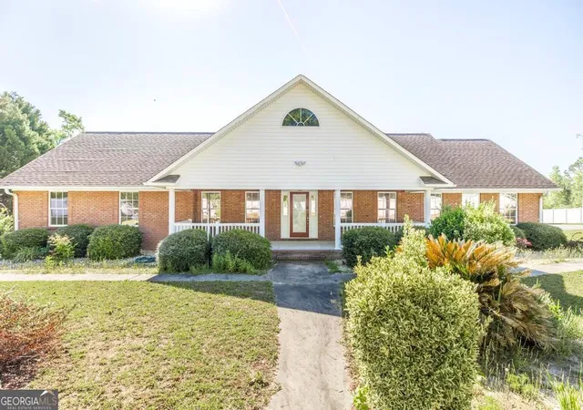 1st image of 201 Strawberry Cir, Dublin, GA 31021 | MLS# 10733382