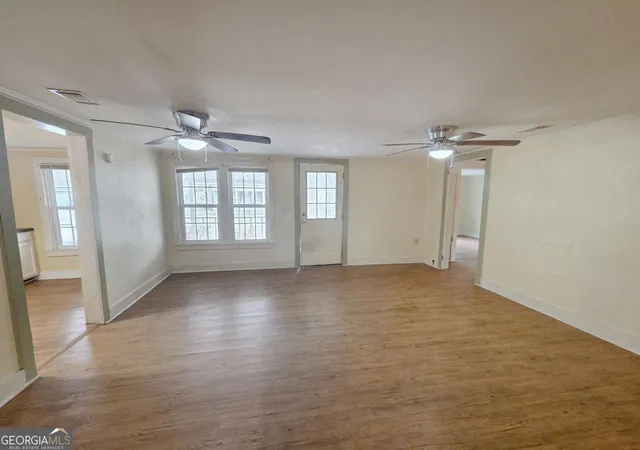 3rd image of 188 Holmesville Rd, Baxley, GA 31513 | MLS# 10712995