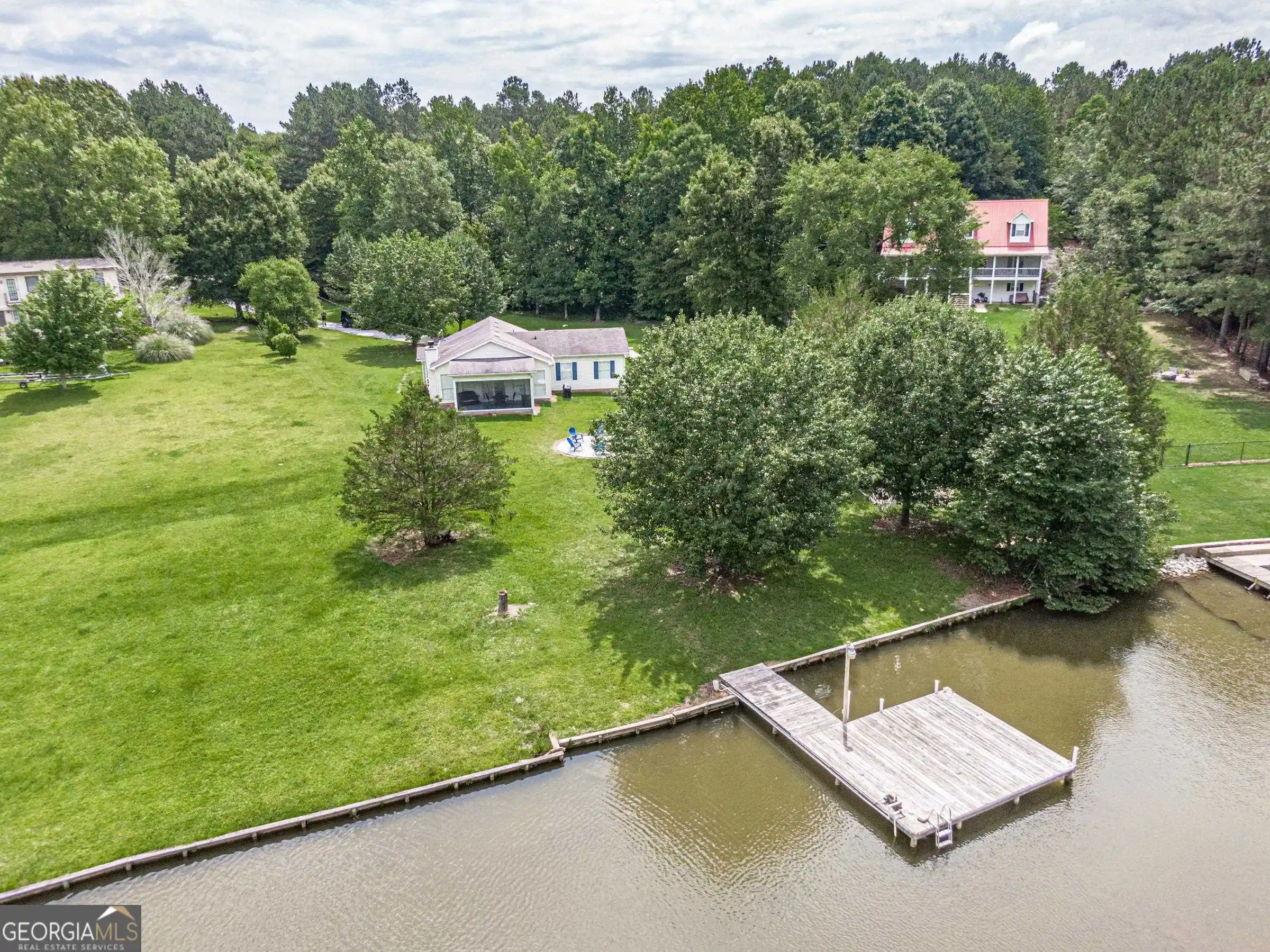 Photo 1 of Single family home for sale at 225 E River Bnd Dr, Eatonton, GA 31024 | MLS# 10854921 | Listing updated on 2026-10-13