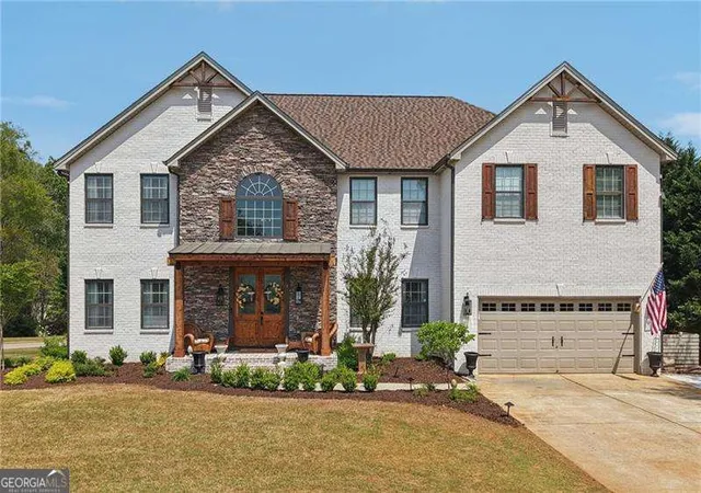 Homes for sale in Flowery Branch, GA | 5803 Little Doe Walk, Flowery Branch, GA 30542 | MLS# 10784550