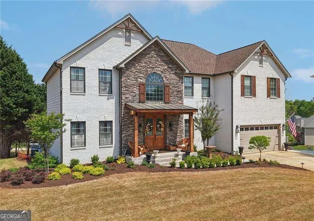 Homes for sale in Flowery Branch, GA | 5803 Little Doe Walk, Flowery Branch, GA 30542 | MLS# 10784550