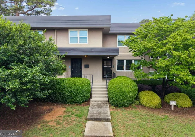 Homes for sale in Atlanta, GA | 327 Lakemoore Dr Ne #B, Atlanta, GA 30342 | MLS# 10777126