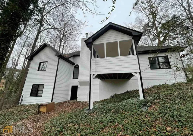 Photo 2 of Single family home for sale at 3541 Gleneagles Ct, Snellville, GA 30039 | MLS# 10028642 | Listing updated on 2026-09-11