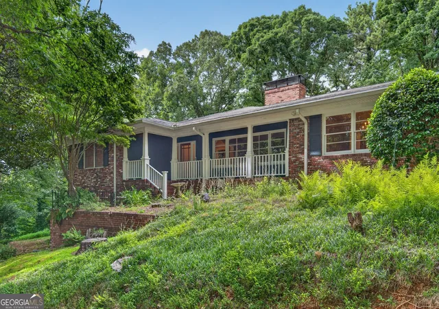 Photo 2 of Single family home for sale at 5274 Powers Fry Rd Nw, Sandy Springs, GA 30327 | MLS# 10811410 | Listing updated on 2026-09-09