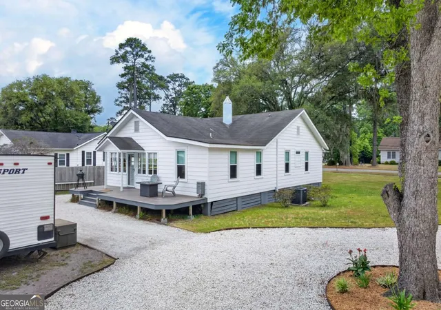 Homes for sale in Savannah, GA | 90 Varnedoe Ave, Savannah, GA 31408 | MLS# 10742596