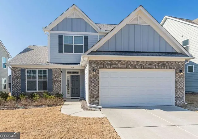 Photo 2 of Sale Pending at 604 Redfish Wy, Hoschton, GA 30548 | MLS# 10796850 | Listing updated on 2026-09-09