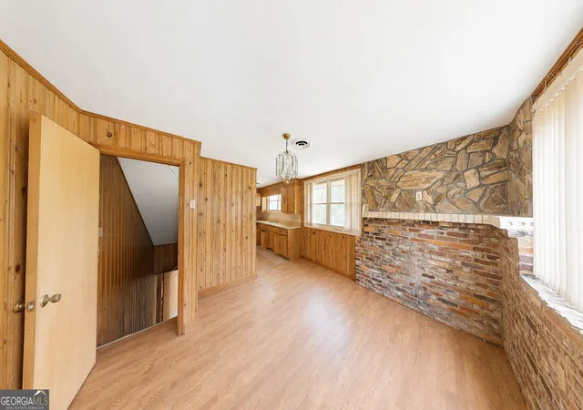 Photo 3 of Sale Pending at 1850 Barnes Ferry Rd, Macon, GA 31216 | MLS# 10406334 | Listing updated on 2026-09-16