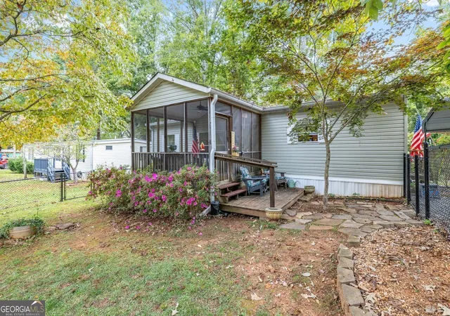 Manufactured home for sale at 5535 Mount Shrs Cir, Gainesville, GA 30506 | MLS# 10689245 | Listing updated on 2026-05-31