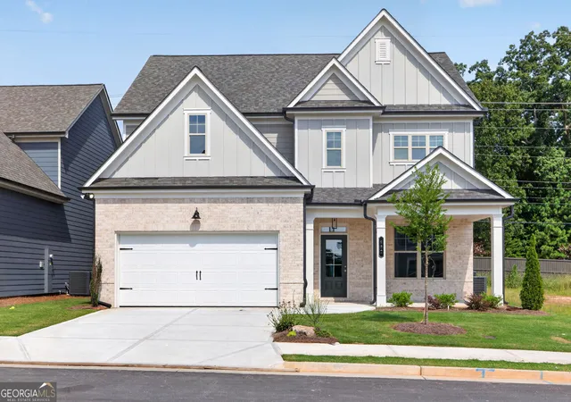 Photo 2 of Single family home for sale at 982 Homepark Cir, Buford, GA 30518 | MLS# 10824349 | Listing updated on 2026-09-20