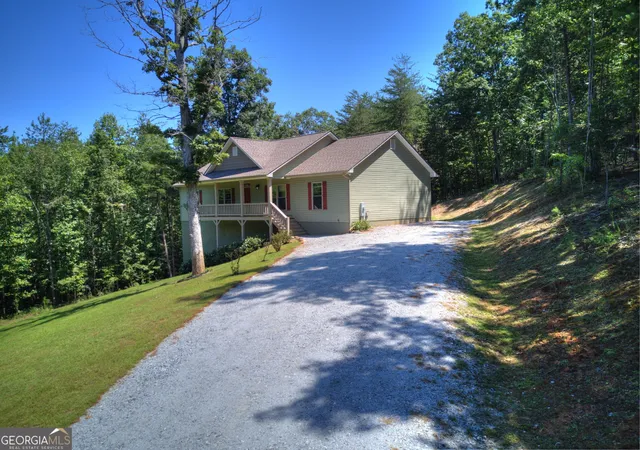 Photo 2 of Single family home for sale at 294 Rainbow Cir, Cleveland, GA 30528 | MLS# 10832836 | Listing updated on 2026-09-17