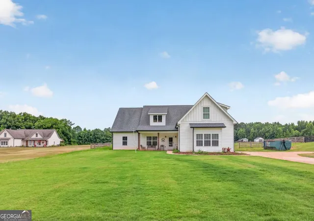 Photo 2 of Single family home for sale at 3670 Davis Academy Rd, Rutledge, GA 30663 | MLS# 10807306 | Listing updated on 2026-10-08