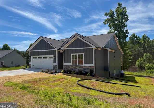 Homes for sale in Cleveland, GA | 53 Hunts Ridge Dr, Cleveland, GA 30528 | MLS# 10735726