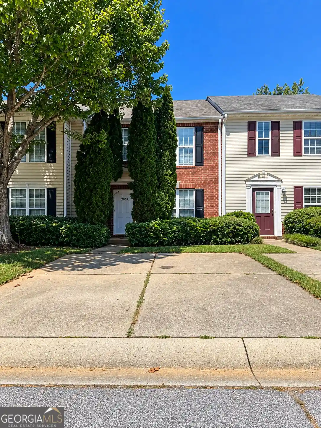 Photo 1 of Townhouse for sale at 2055 Grv Way, Hampton, GA 30228 | MLS# 10866550 | Listing updated on 2026-10-17
