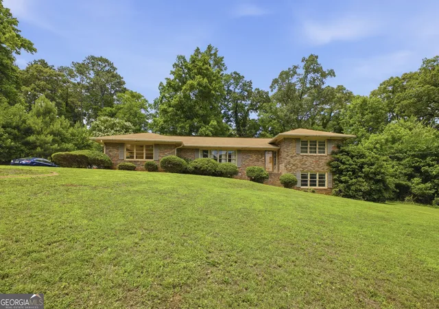 Photo 3 of Single family home for sale at 13 Pine Park Dr Se, Rome, GA 30161 | MLS# 10775795 | Listing updated on 2026-09-16