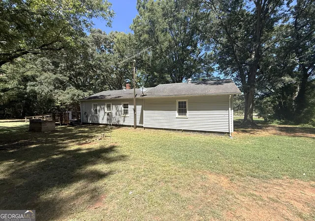 Photo 2 of Sale Pending at 1380 Hwy 72 E, Comer, GA 30629 | MLS# 10831970 | Listing updated on 2026-08-28