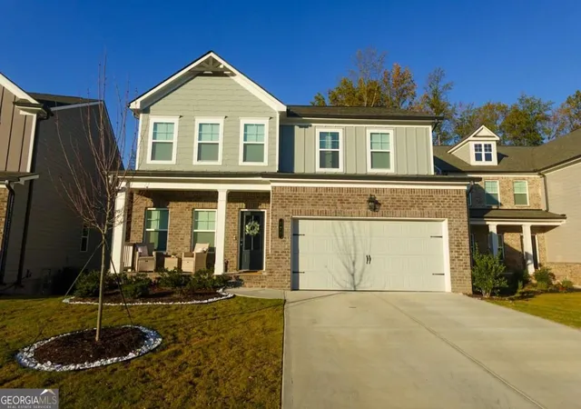 Photo 2 of Single family home for sale at 573 Auburn Xing Dr, Auburn, GA 30011 | MLS# 10836902 | Listing updated on 2026-09-14