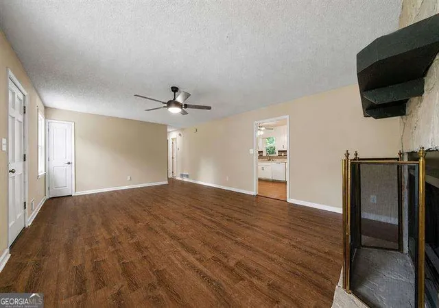 Photo 4 of Single family home for sale at 4306 Abney Dr, Powder Springs, GA 30127 | MLS# 10828580 | Listing updated on 2026-09-02