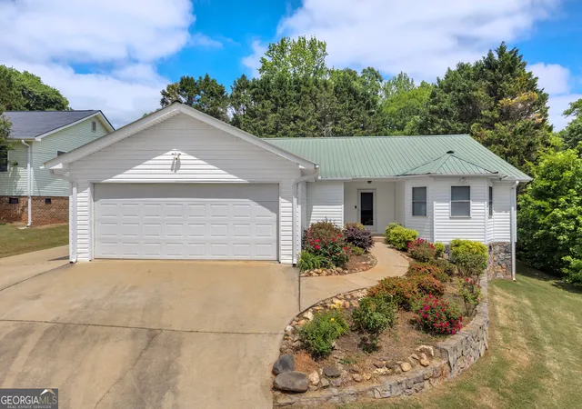 1st image of 99 Parker St, Carnesville, GA 30521 | MLS# 10754255