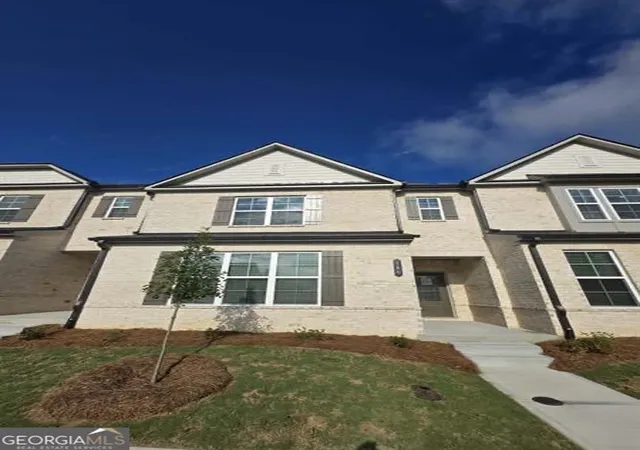 Photo 1 of Townhouse for sale at 140 Market St, Bethlehem, GA 30620 | MLS# 10824250 | Listing updated on 2026-09-05