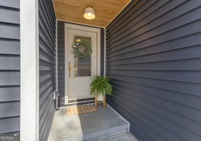 Photo 3 of Sale Pending at 65 Tipperary Trl, Sharpsburg, GA 30277 | MLS# 10709156 | Listing updated on 2026-03-22