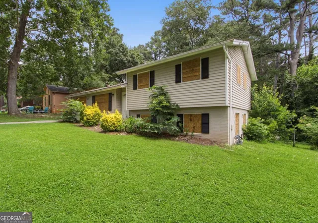 2nd image of 4326 Aldergate Dr, Decatur, GA 30035 | MLS# 10781734