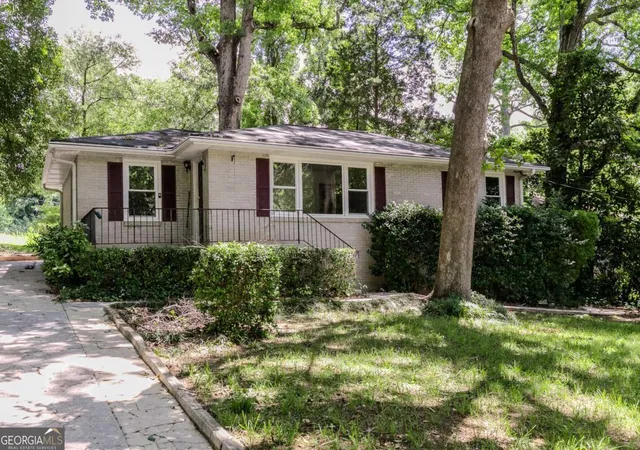 Photo 2 of Single family home for sale at 798 Larry Ln, Decatur, GA 30033 | MLS# 10816100 | Listing updated on 2026-09-06