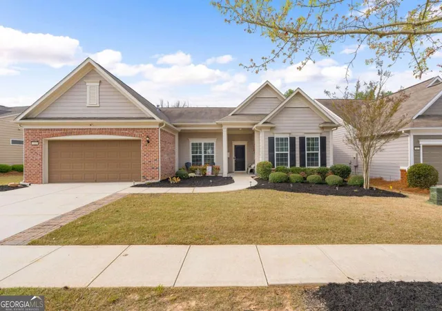 Photo 2 of Single family home for sale at 113 Marigold Ct, Griffin, GA 30223 | MLS# 10815519 | Listing updated on 2026-08-21