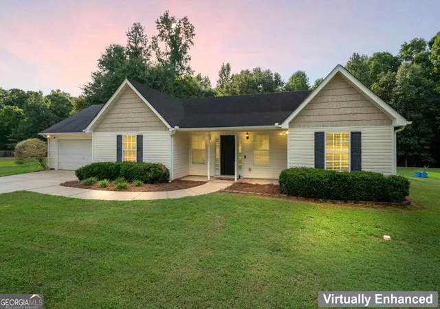 2nd image of 150 Cottonwood Trl, Jackson, GA 30233 | MLS# 10831422
