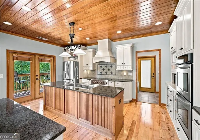 3rd image of 109 Lakewood Dr, Waleska, GA 30183 | MLS# 10831448