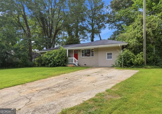 Photo 3 of Single family home for sale at 2361 Collier Dr, Decatur, GA 30032 | MLS# 10818926 | Listing updated on 2026-10-03