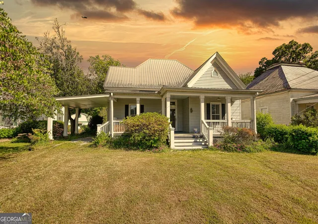 1st image of 706 S Railroad St, Shady Dale, GA 31085 | MLS# 10832250