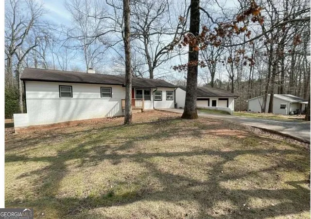 3rd image of 1995 Oak Ct, Austell, GA 30168 | MLS# 10786359