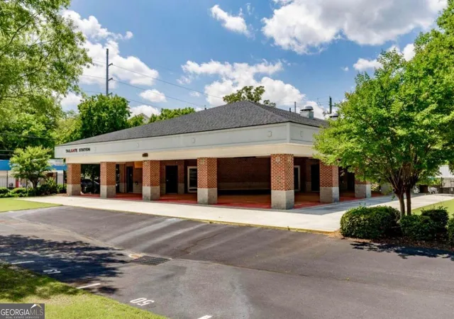 3rd image of 225 Oak Street #127, Athens, GA 30601 | MLS# 10826544