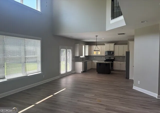 Photo 3 of Single family home for sale at 4325 Jeston Ct, Cumming, GA 30028 | MLS# 10826913 | Listing updated on 2026-09-21