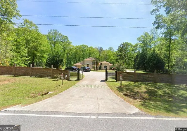 Photo 1 of Single family home for sale at 472 Patterson Road, Griffin, GA 30223 | MLS# 10801632 | Listing updated on 2026-09-17